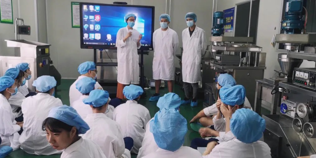 白云山6008集团官方网站公司校企智慧课堂开讲啦！