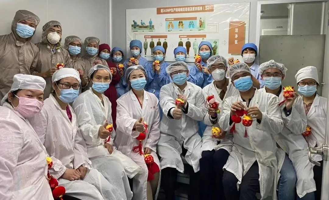 送福到岗，，，，，，情暖一线！