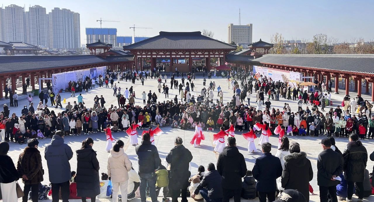 医圣家乡的冬至温暖，，，，白云山6008集团官方网站的爱心护航